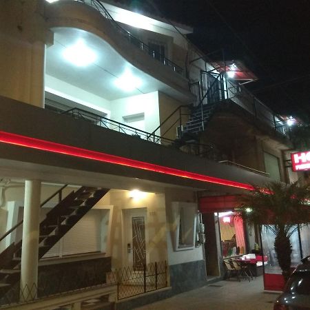 Petit Rivera Hotel エクステリア 写真
