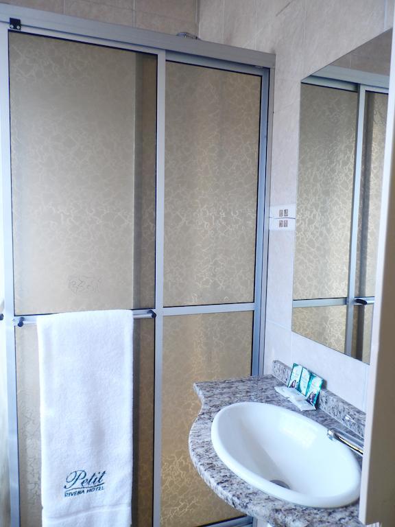 Petit Rivera Hotel 部屋 写真