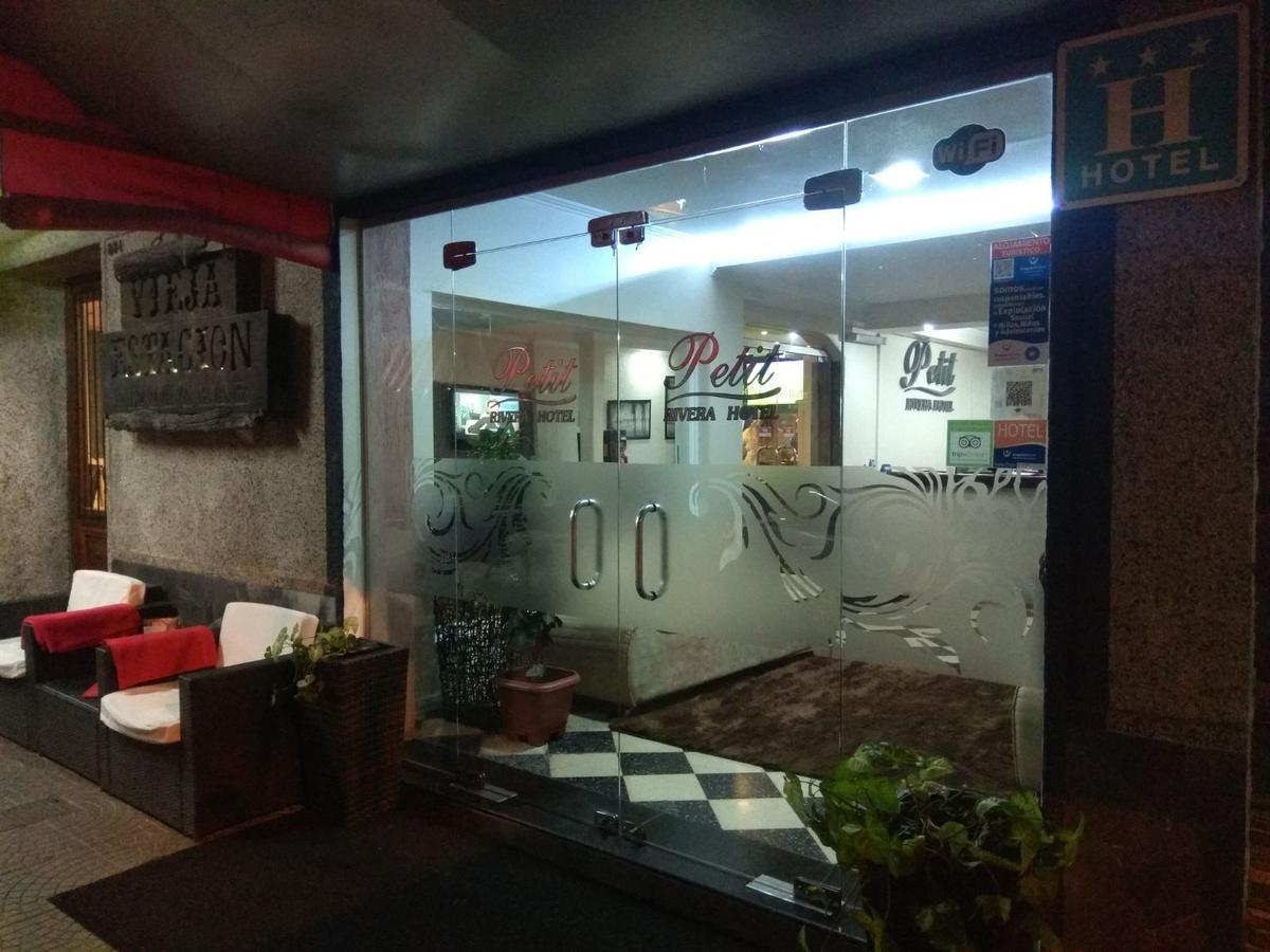 Petit Rivera Hotel エクステリア 写真